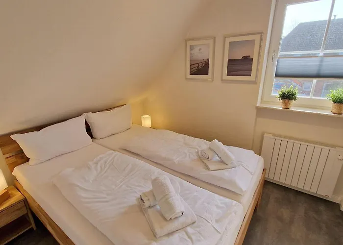 Haus-trischen-whg-03 Apartamento *